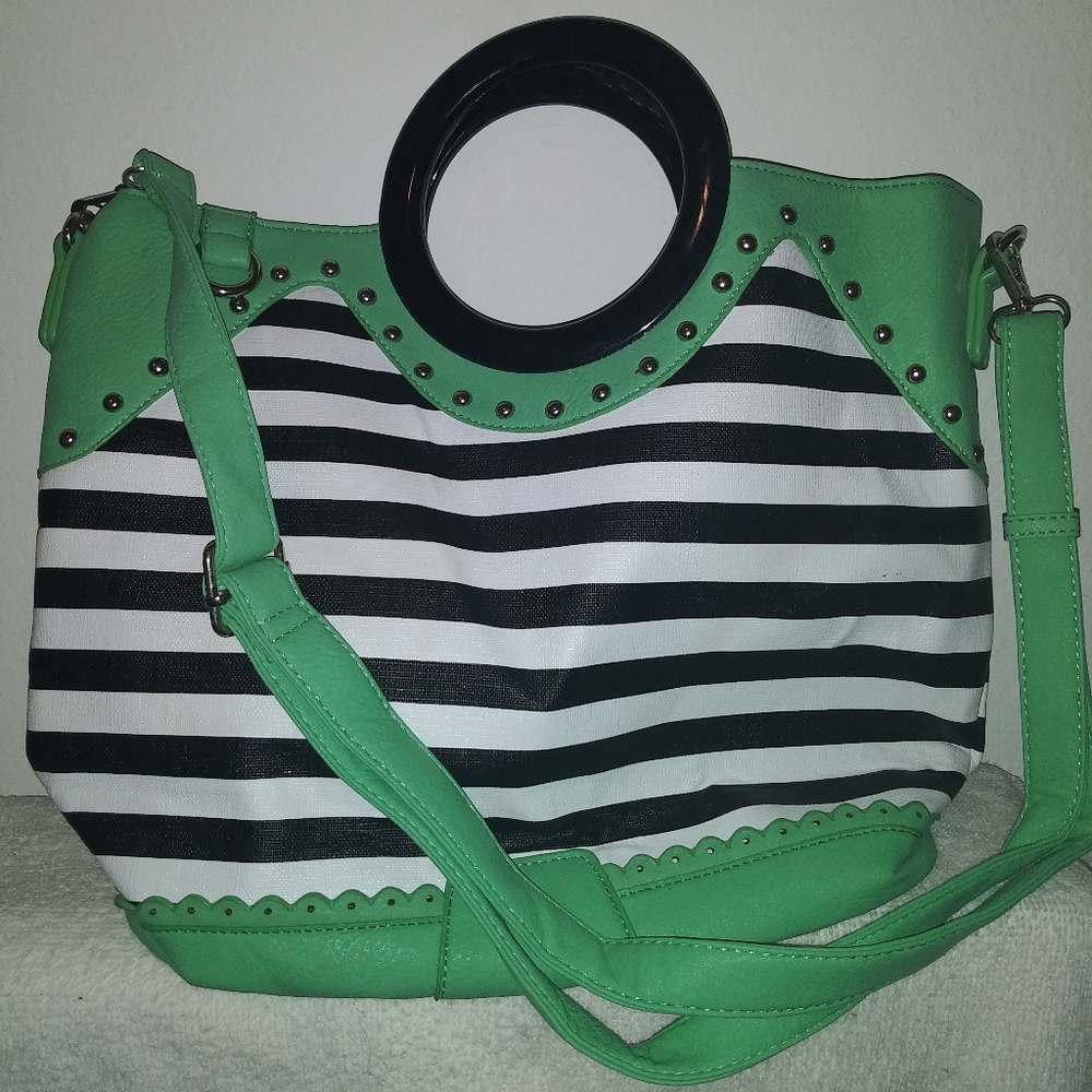 Hand Bag - Picture 2 of 3